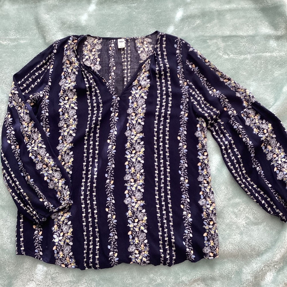 Navy floral blouse with boho style sleeve